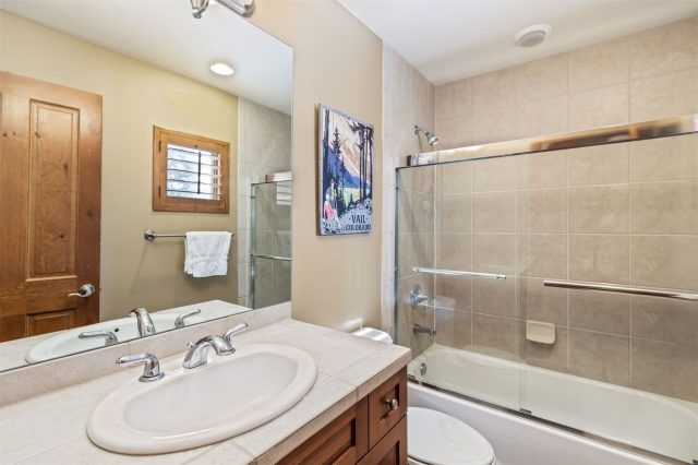 80 Oak Lane 80 photo 22