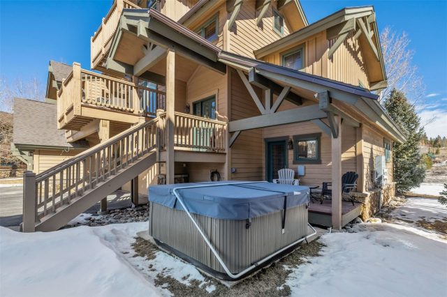80 Oak Lane 80 photo 25