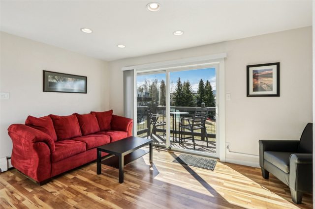 Condo in Yacht Club Condo, Dillon, CO — photo 4 (MLS S1068131)