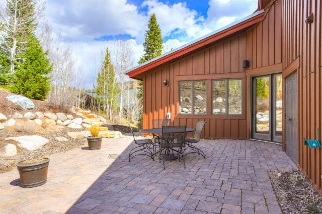 727 Willowbrook Road photo 38