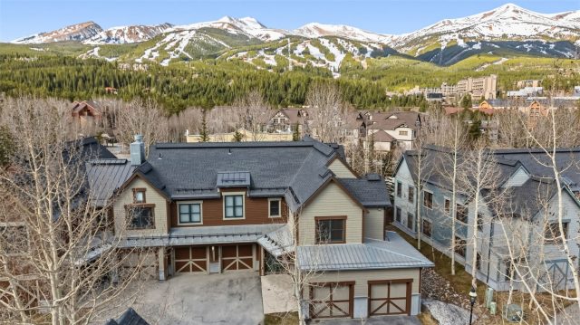 Condo in Main Street Junction, Breckenridge — photo 2 Condo in Main Street Junction, Breckenridge, CO — photo 2 (MLS S1068145)