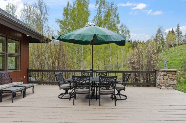 348 Jade Road photo 23