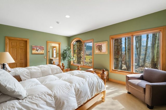 348 Jade Road photo 29