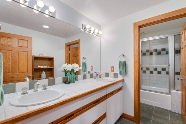 348 Jade Road photo 38