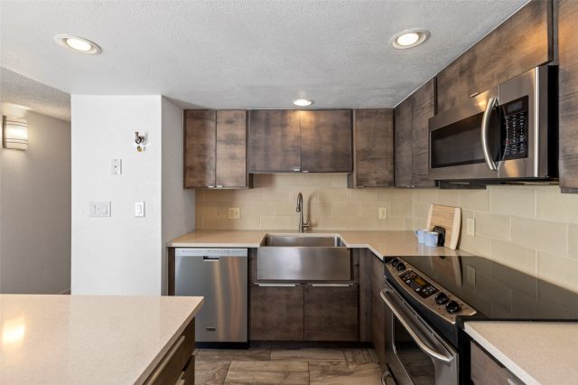 805 S 5th Avenue 332 photo 15
