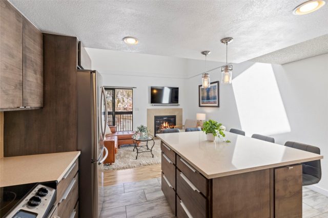 805 S 5th Avenue 332 photo 16