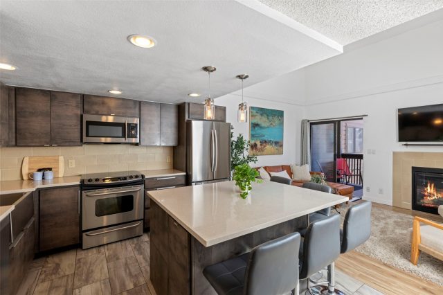 Condo in Mountain Side Condo, Frisco, CO — photo 1 (MLS S1068166)