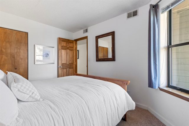 805 S 5th Avenue 332 photo 22
