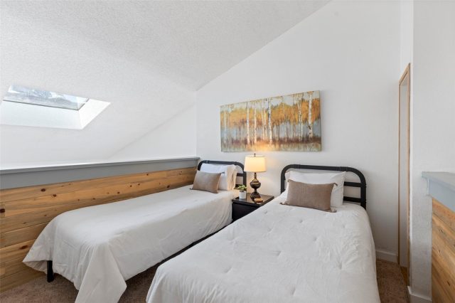 805 S 5th Avenue 332 photo 23
