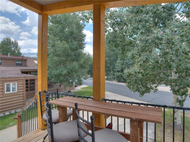 85 Revett Drive 62 photo 2