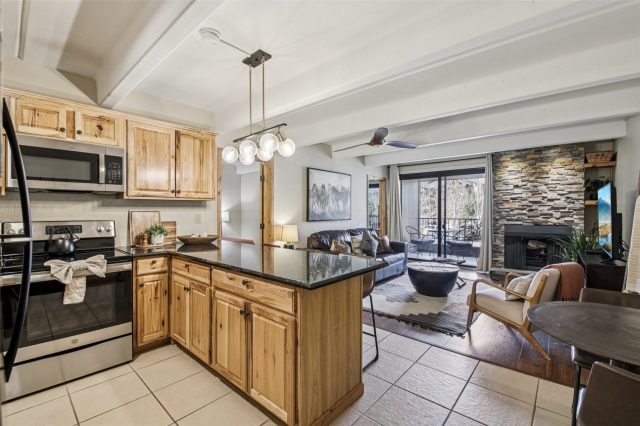 220 E La Bonte Street 210 photo 10