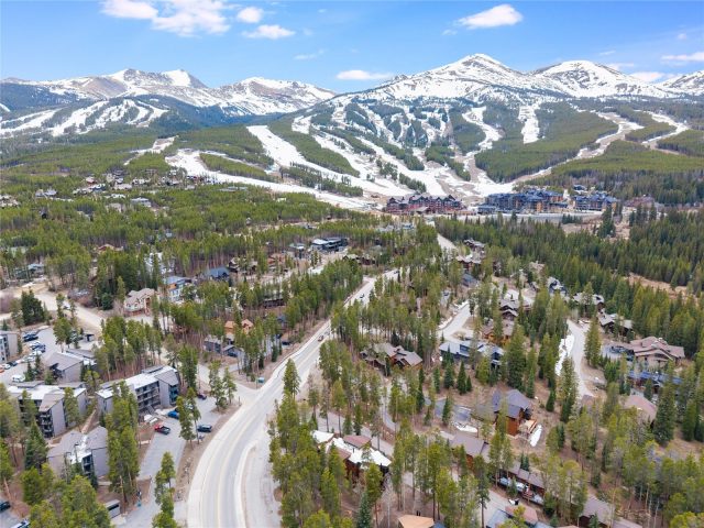 1140 Ski Hill Road 27 photo 24