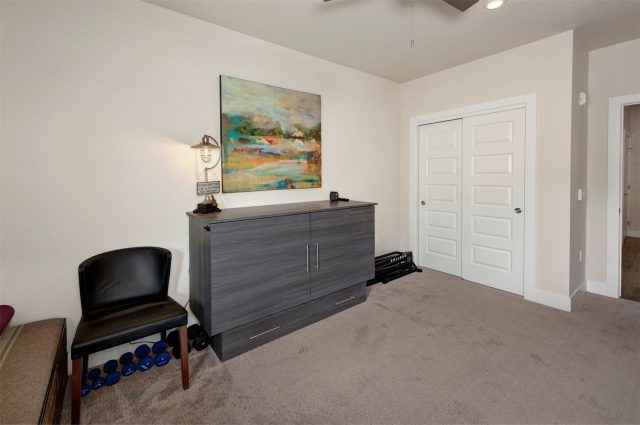 235 E La Bonte Street 207 photo 24