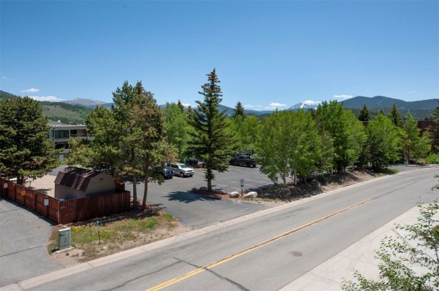 235 E La Bonte Street 207 photo 39