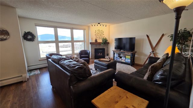 Condo in Towers At Lakepoint Condos, Frisco — photo 3 Condo in Towers At Lakepoint Condos, Frisco, CO — photo 3 (MLS S1068193)