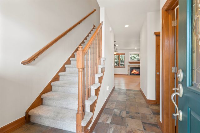 85 Chestnut Lane 85 photo 9