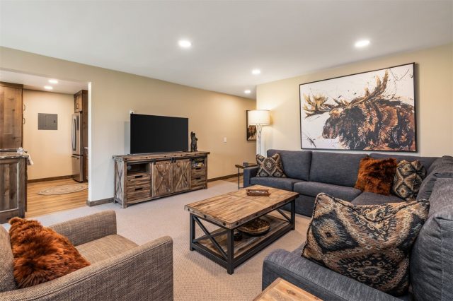 Condo in Lake Cliffe Condo, Dillon, CO — photo 6 (MLS S1068221)