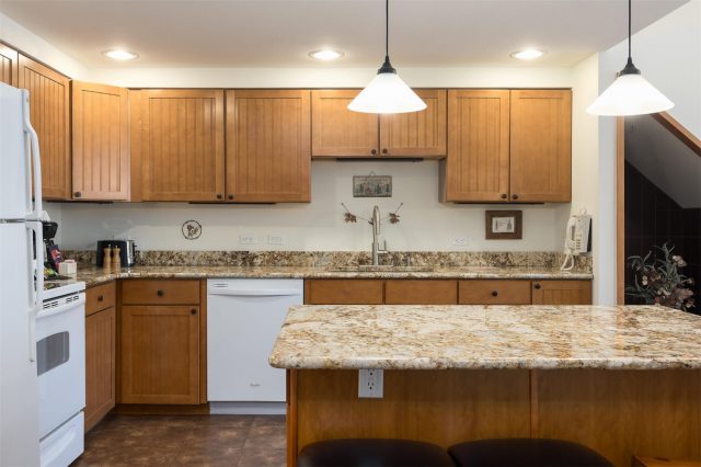 21650 Us Highway 6 2102 photo 7