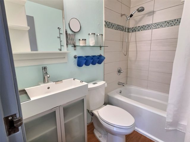 214 S Harris Street 209 photo 15