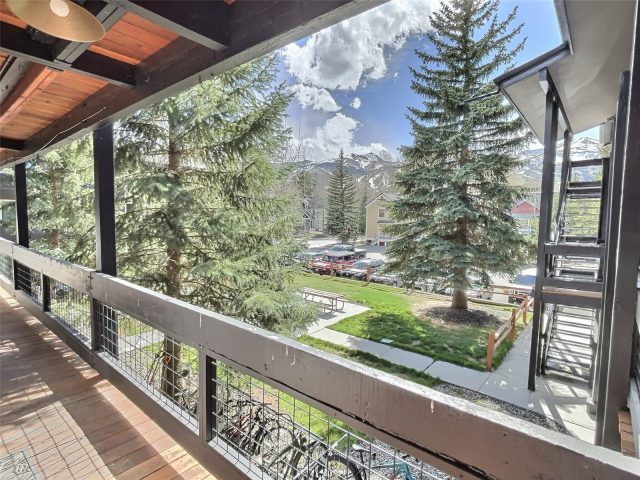 Condo in Ptarmigan, Breckenridge — photo 3 Condo in Ptarmigan, Breckenridge, CO — photo 3 (MLS S1068239)