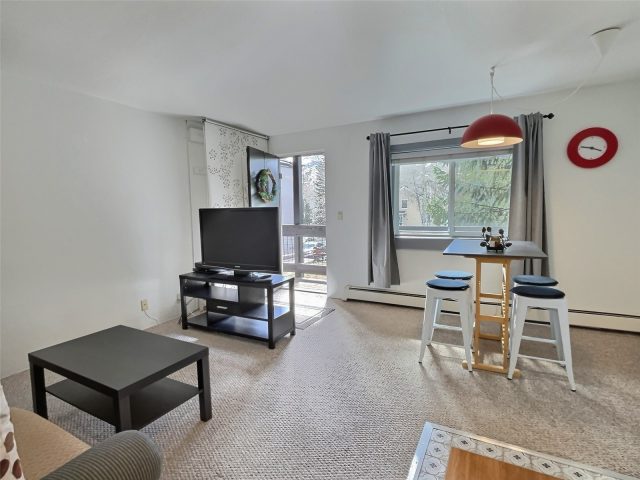 214 S Harris Street 209 photo 9