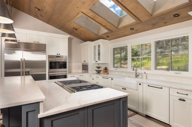 1129 Discovery Hill Drive photo 10
