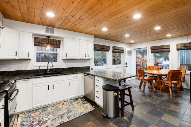 384 Blue Ridge Road photo 8