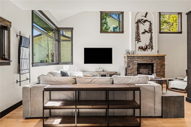 Home in Reserve At Frisco, Frisco, CO — photo 5 (MLS S1068273)