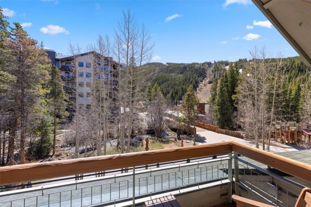 Condo in Jackpine And Blackbear Lodge Condos, Keystone — photo 2 Condo in Jackpine And Blackbear Lodge Condos, Keystone, CO — photo 2 (MLS S1068290)