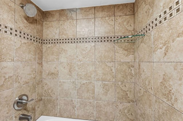 423 Wild Irishman Road 1012 photo 18