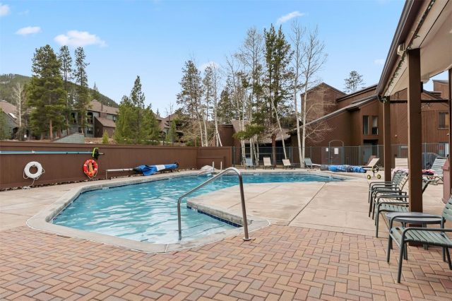 423 Wild Irishman Road 1012 photo 27