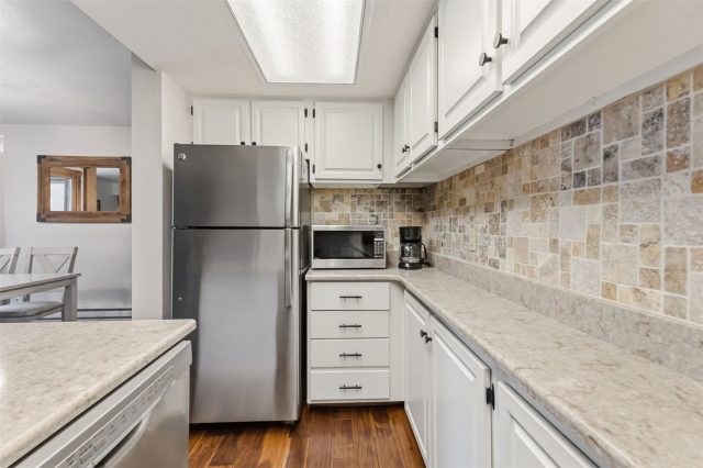 423 Wild Irishman Road 1012 photo 9