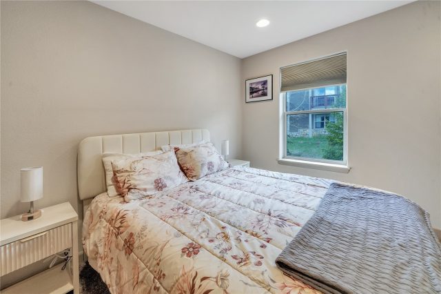 140 Wildernest Court 202 photo 13