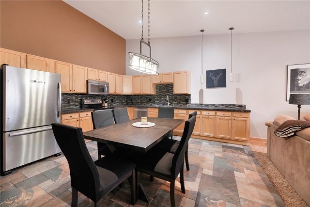 140 Wildernest Court 202 photo 22