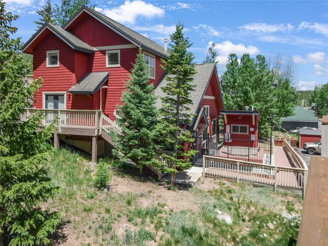 140 Wildernest Court 202 photo 42
