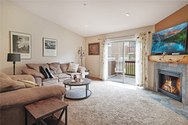 Condo in Prospector Village, Silverthorne, CO — photo 4 (MLS S1068295)