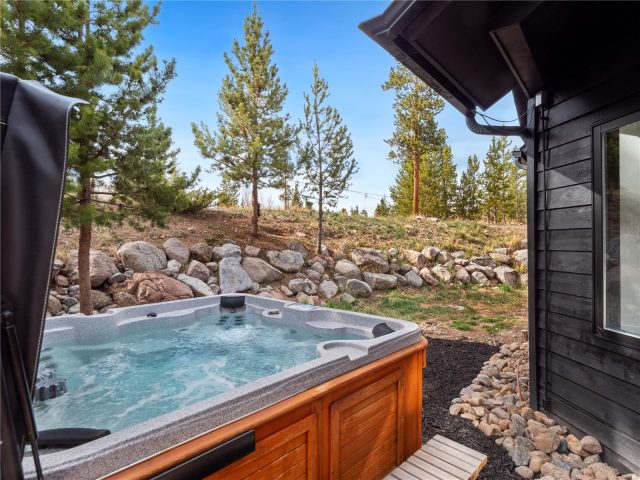 1799 Falcon Drive photo 30