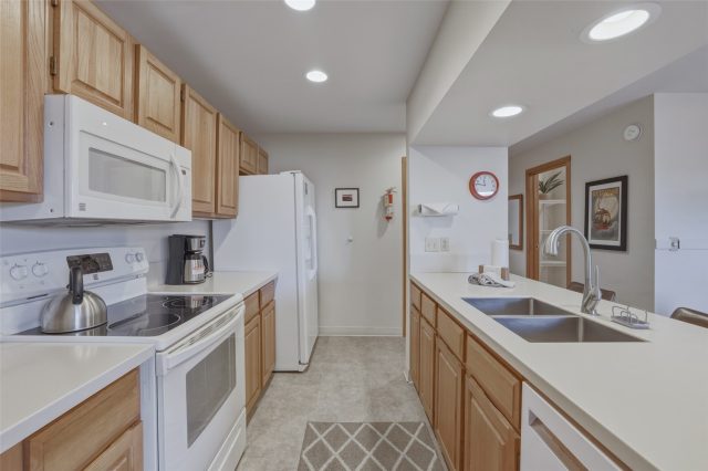 200 E La Bonte Street 223 photo 9
