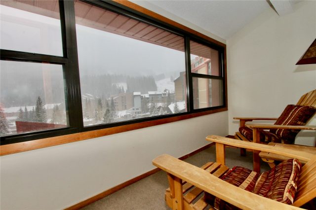 Timeshare in Village Square Condo, Copper Mountain — photo 1 Timeshare in Village Square Condo, Copper Mountain, CO — photo 1 (MLS S1068311)