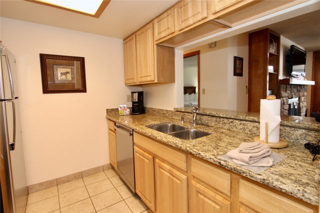 Timeshare in Village Square Condo, Copper Mountain — photo 4 Timeshare in Village Square Condo, Copper Mountain, CO — photo 4 (MLS S1068311)
