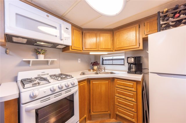 85 Revett Drive 61 photo 11