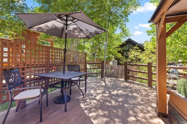 85 Revett Drive 61 photo 3