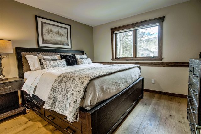 120 Gingerquill Court photo 33