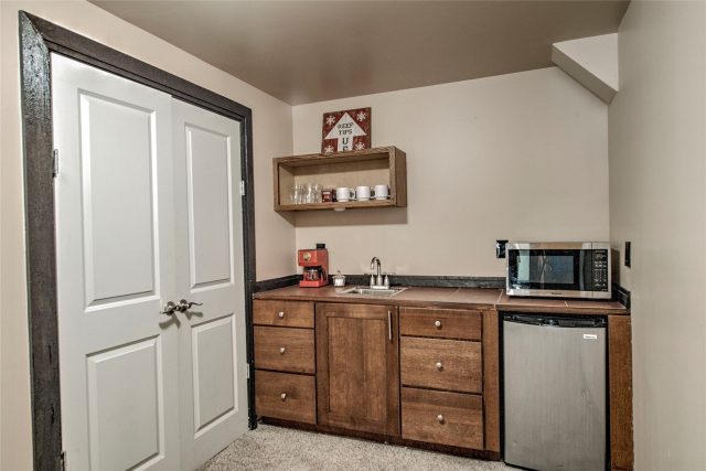 82 Kimmes Lane photo 33