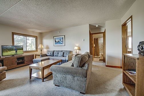 Condo in Spinnaker At Lake Dillon Condo, Dillon, CO — photo 4 (MLS S1068315)
