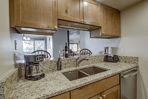 Condo in Spinnaker At Lake Dillon Condo, Dillon, CO — photo 6 (MLS S1068315)