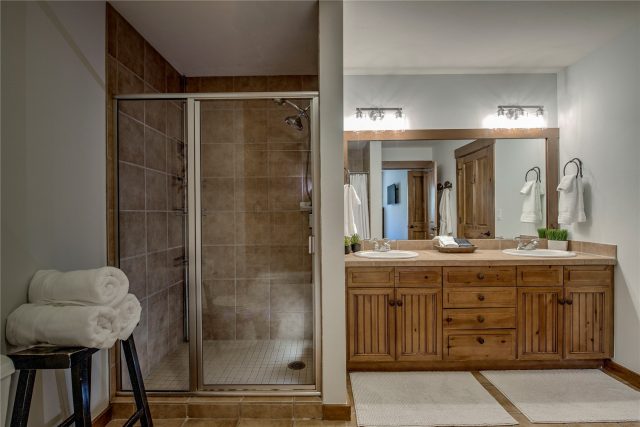50 Mountain Thunder Drive 1214 photo 11