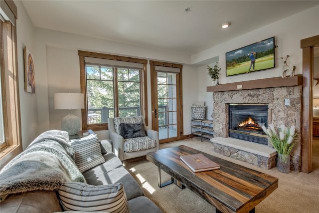 Condo in Mountain Thunder Lodge, Breckenridge, CO — photo 1 (MLS S1068332)
