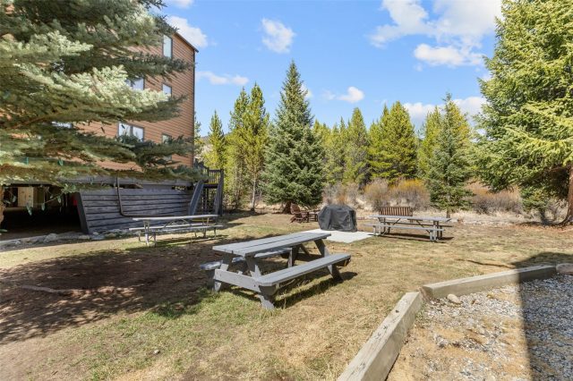 1513 E Keystone Road 2964 photo 32