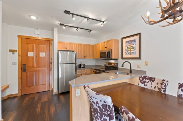 150 Dercum Square 8502 photo 16
